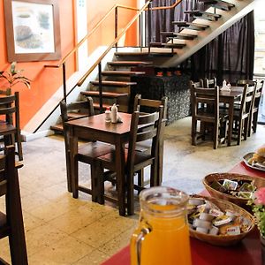 Casi Guemes Hotel